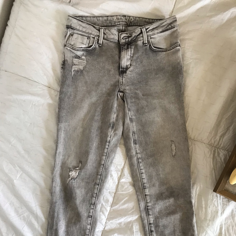 Zara jeans